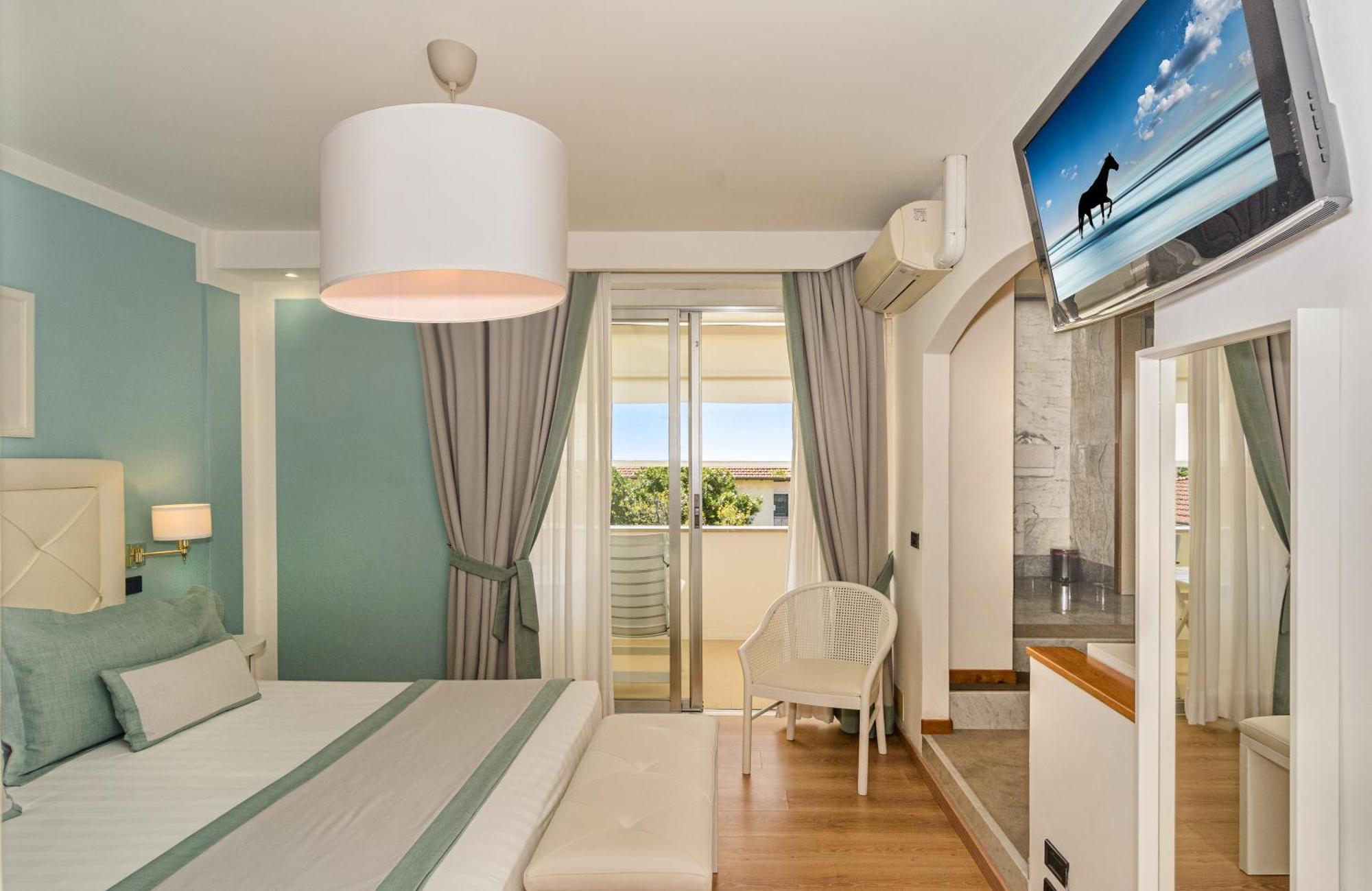Raffaelli Park Hotel ฟอร์เต เดย์ มาร์มี ภายนอก รูปภาพ