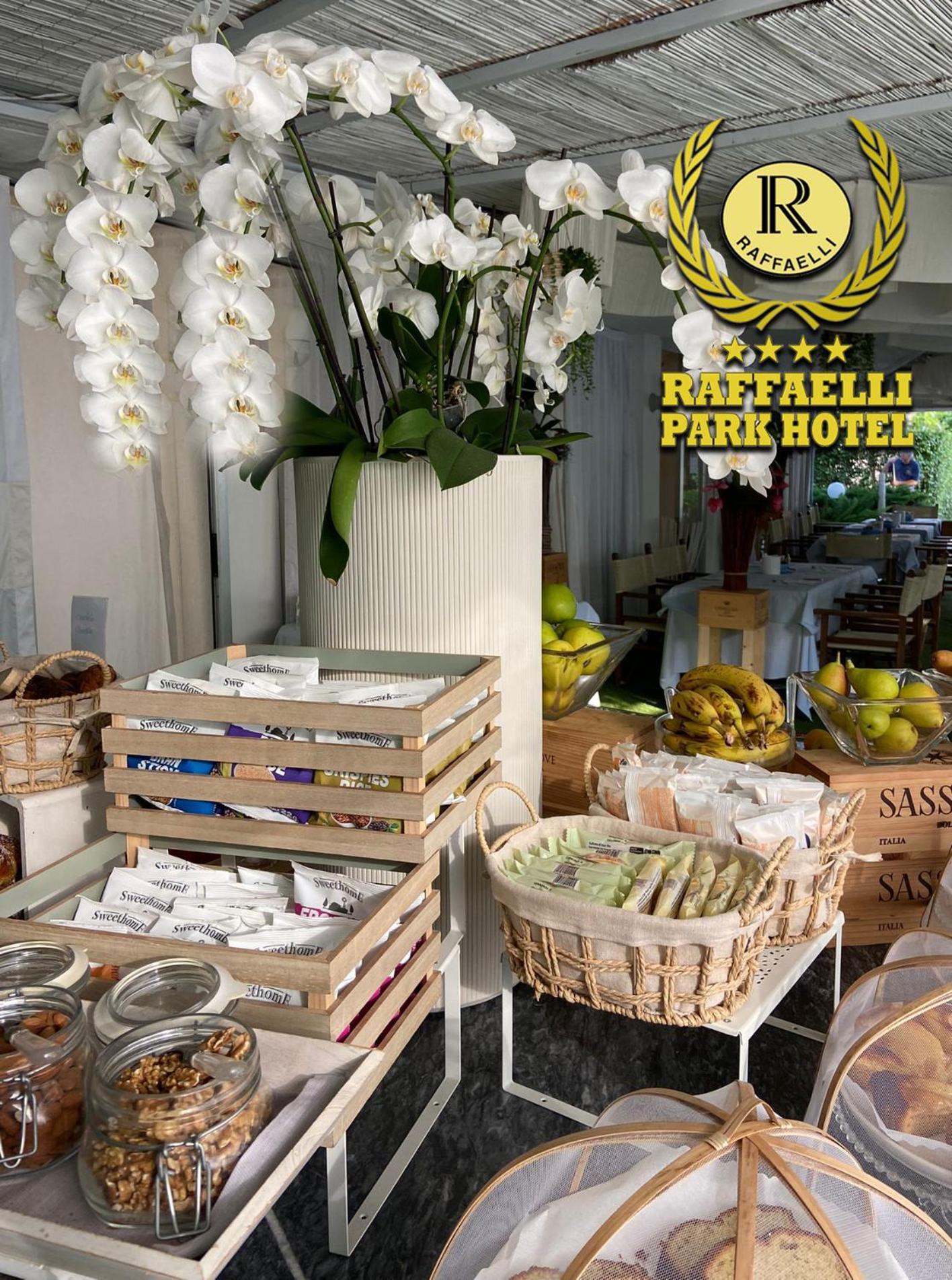 Raffaelli Park Hotel ฟอร์เต เดย์ มาร์มี ภายนอก รูปภาพ