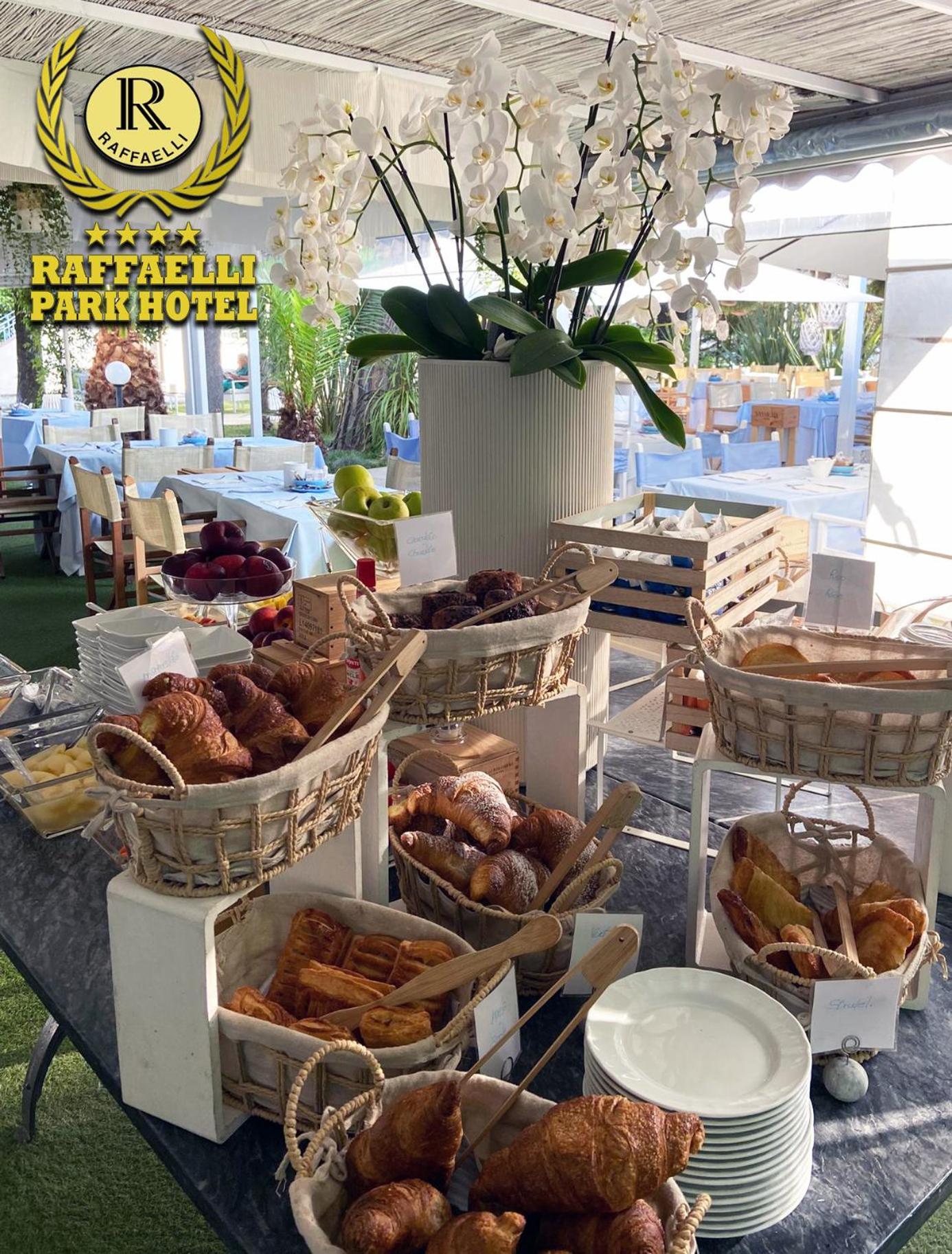 Raffaelli Park Hotel ฟอร์เต เดย์ มาร์มี ภายนอก รูปภาพ